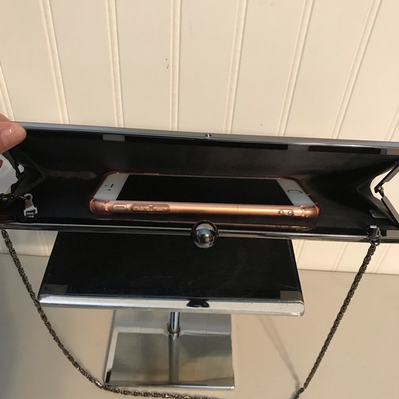 Sleek Elegant Jessica McClintock Black Handbag - Picture 6 of 8